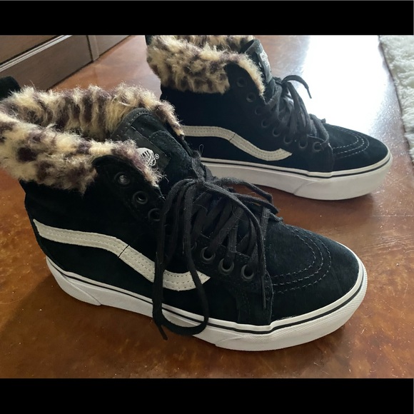 Black velvet high top vans with cheetah fur - Picture 4 of 9